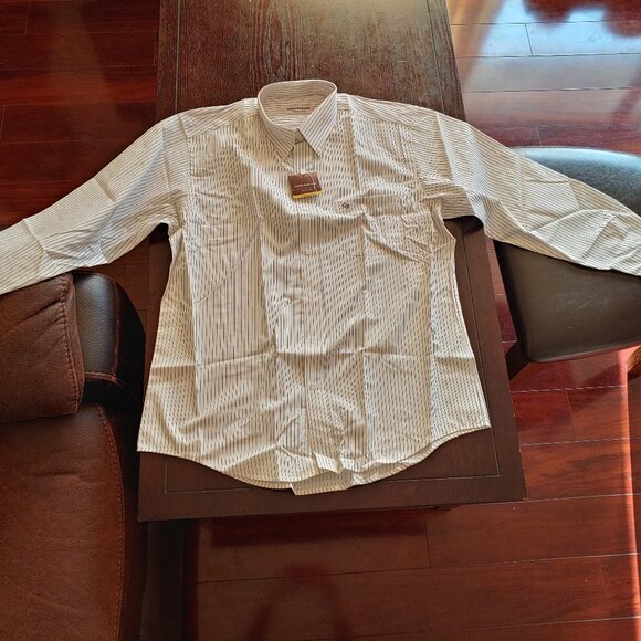 Gino Pagani Dress Shirt - Picture 2 of 3